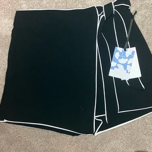 NWT Size small Black Diane Von Furstenberg Skort
